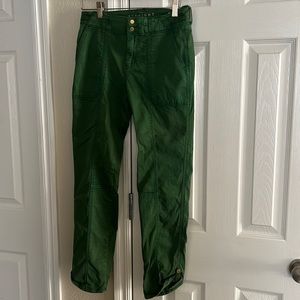 Mid -rise cropped pants